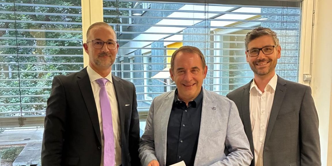 Alberto del Pozo (BVMW spokesperson for pension), hessian secretary of finance Prof. Dr. Ralph Alexander Lorz and Prof. Dr. Christoph Becker (h_da)